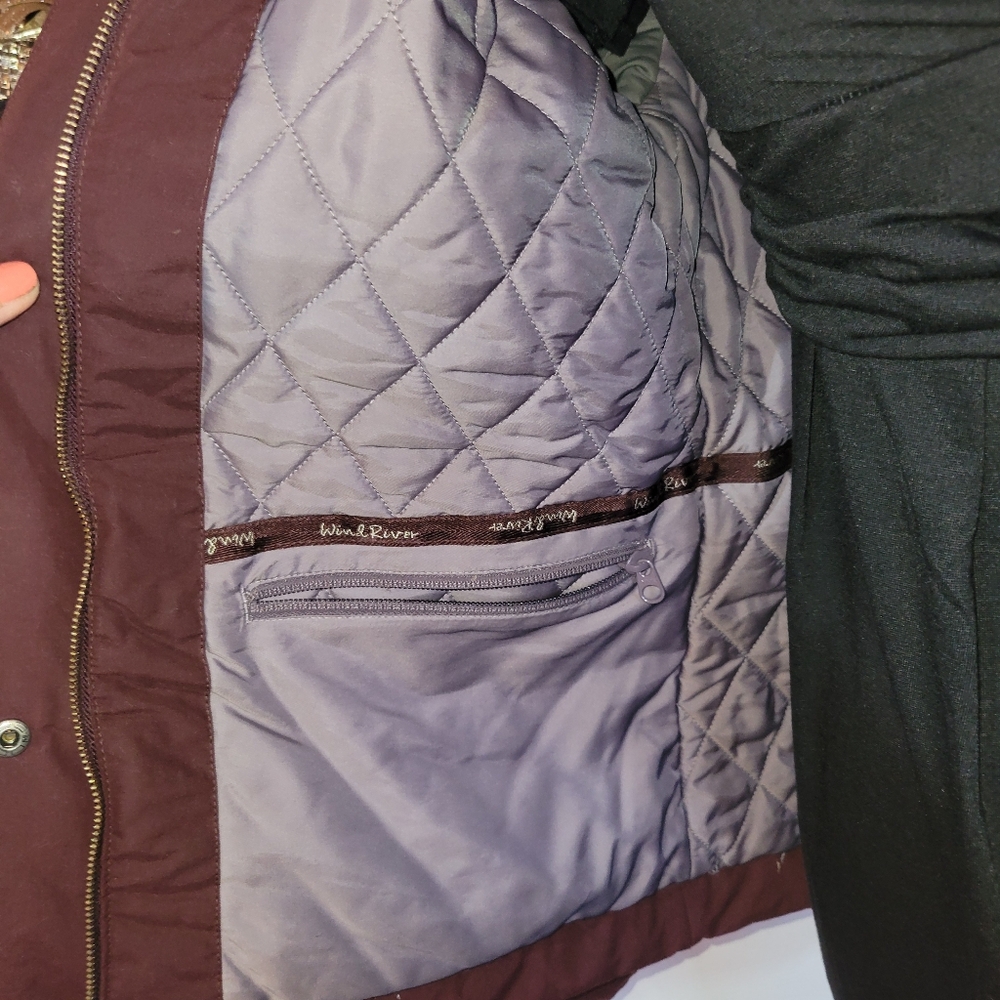 Women's Burgundy Jacket with Sherpa Lining Collor Size Small With Pockets - Picture 8 of 12